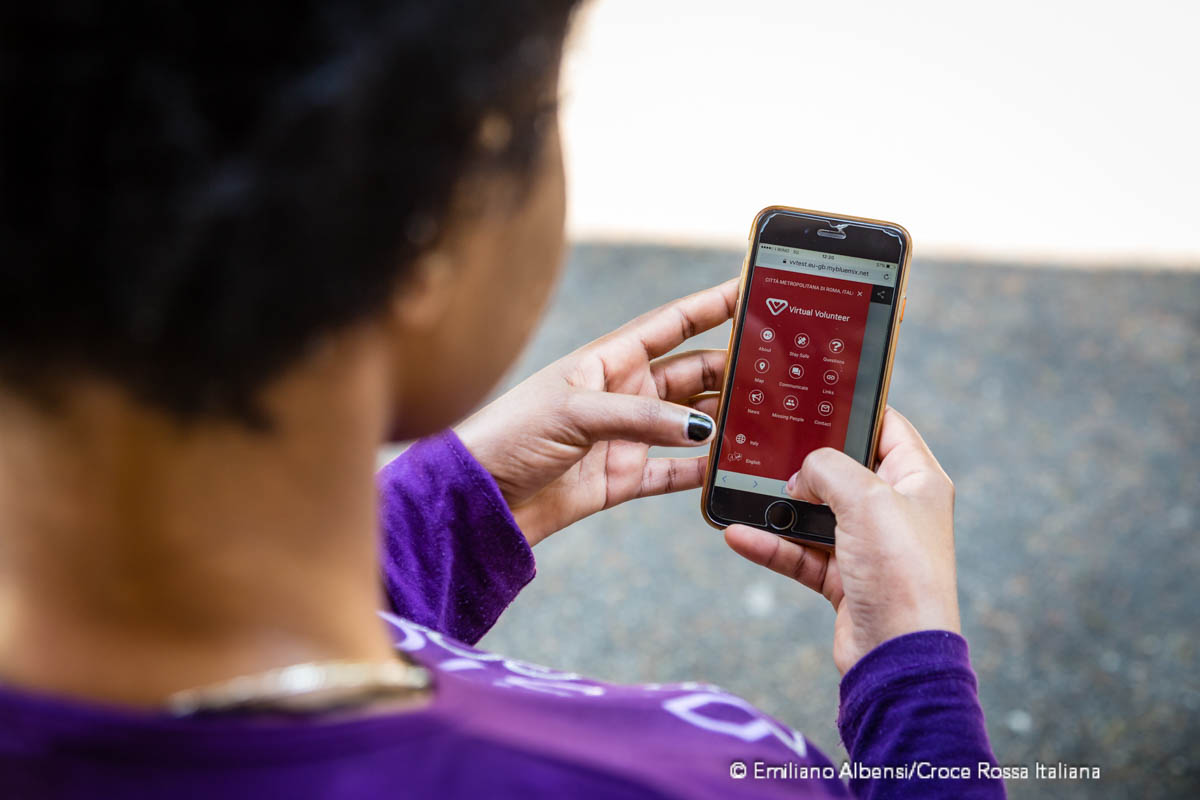 Giornata del Rifugiato. Croce Rossa lancia Virtual Volunteer, guida GPS online per i migranti