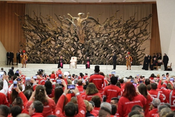 Papa Francesco incontra i volontari CRI