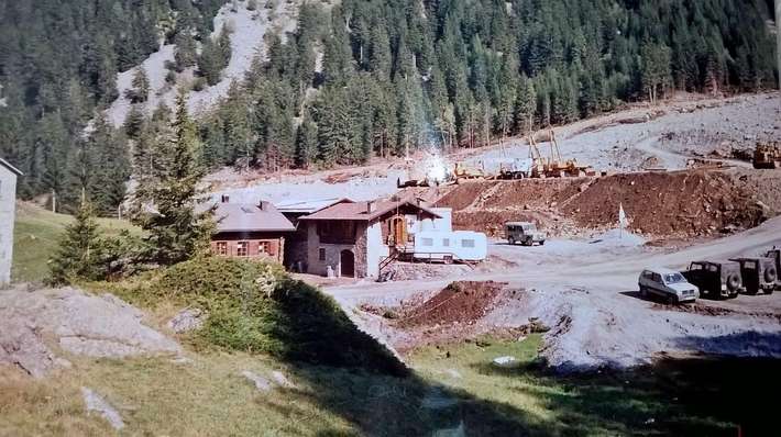 L’impegno delle #InfermiereVolontarie della CRI in occasione dell’alluvione della Valtellina del 1987 durò oltre cento giorni