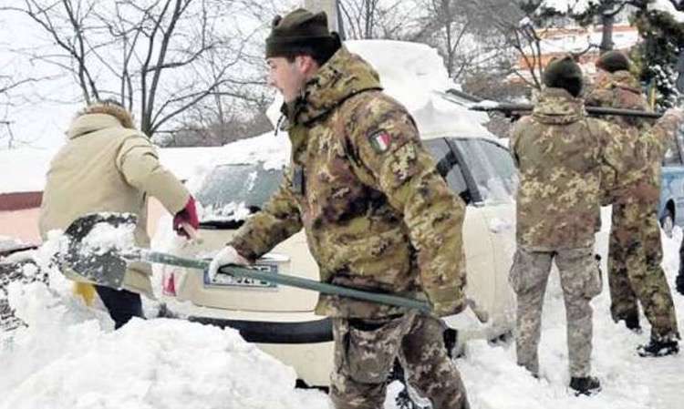 Emergenza Neve e Sisma Italia Centrale: il personale del Corpo Militare Volontario della Croce Rossa Italiana