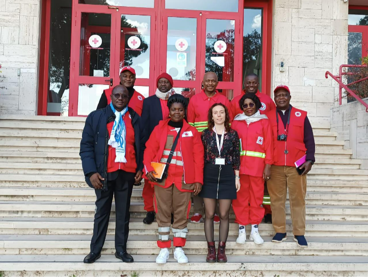delegazione camerun_red cross