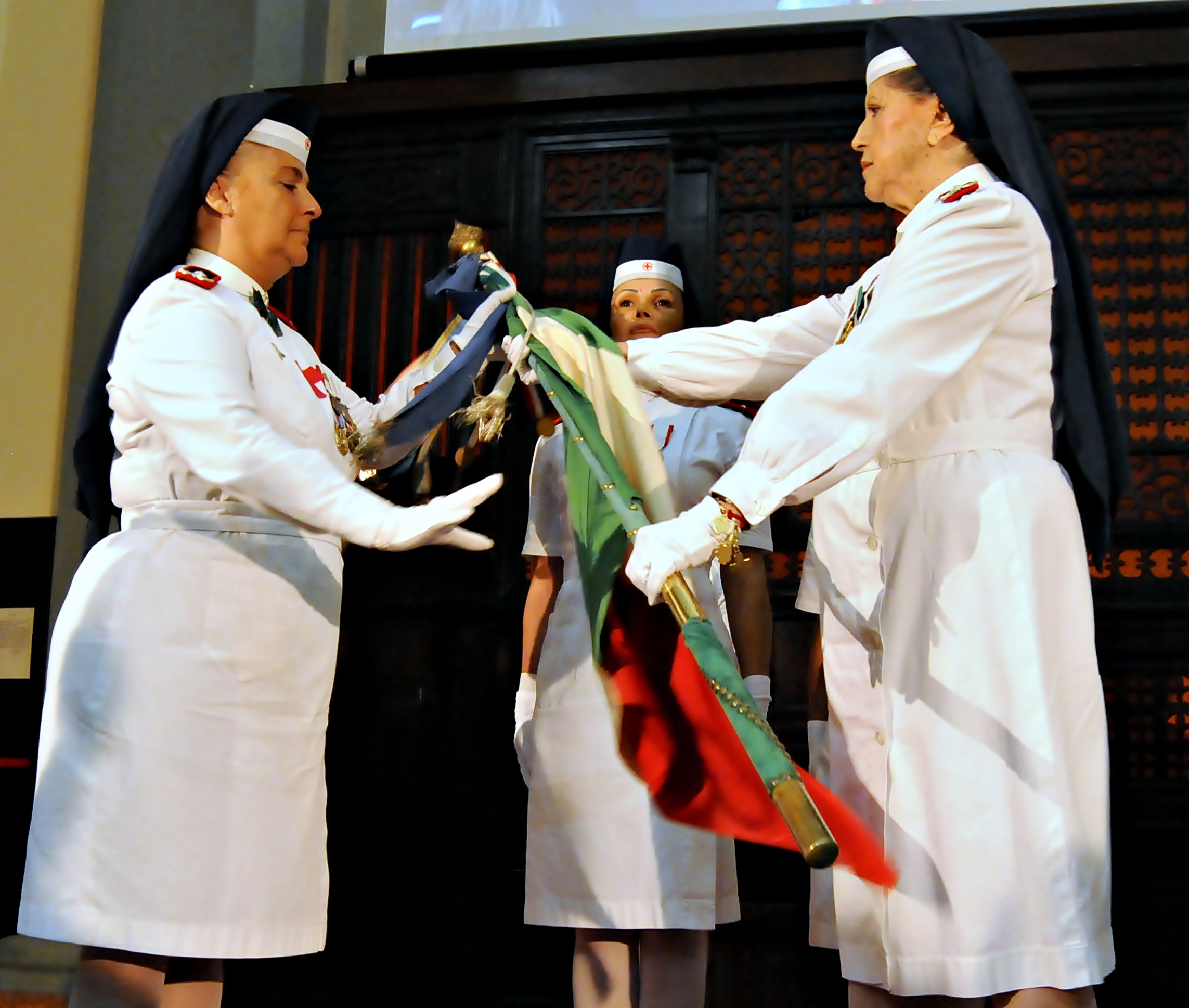 29 ottobre 2014 Sala Palasciano. il passaggio simbolico del la Bandiera di Corpo