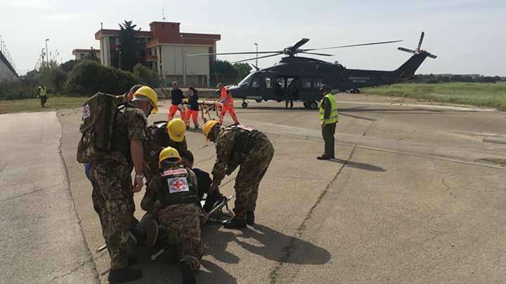 Attività di soccorso con elicottero durante l’esercitazione di protezione civile “Tiflis 17”