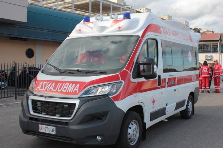 Caronte&Tourist dona un’ambulanza