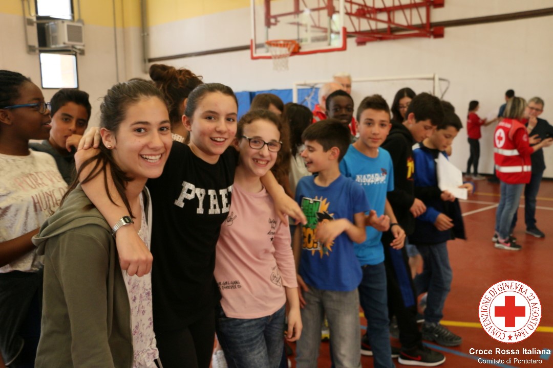 Alcuni ragazzi della scuola