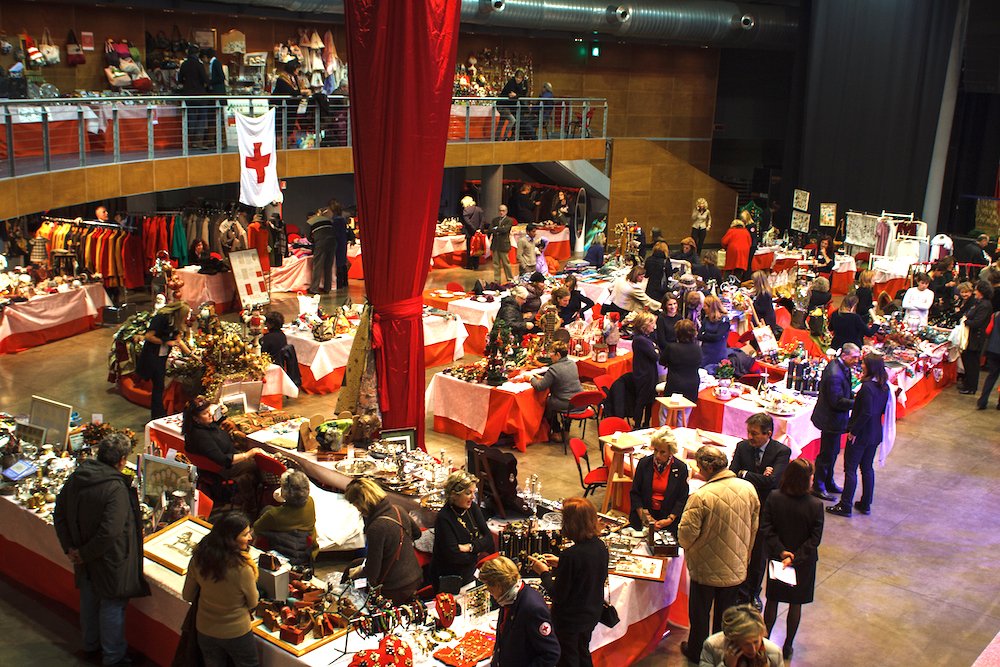 Il mercato di Natale all'ObiHall di Firenze