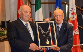 Consegna dell'onorificenza della Provincia Aut. di Bolzano al Presidente della Repubblica