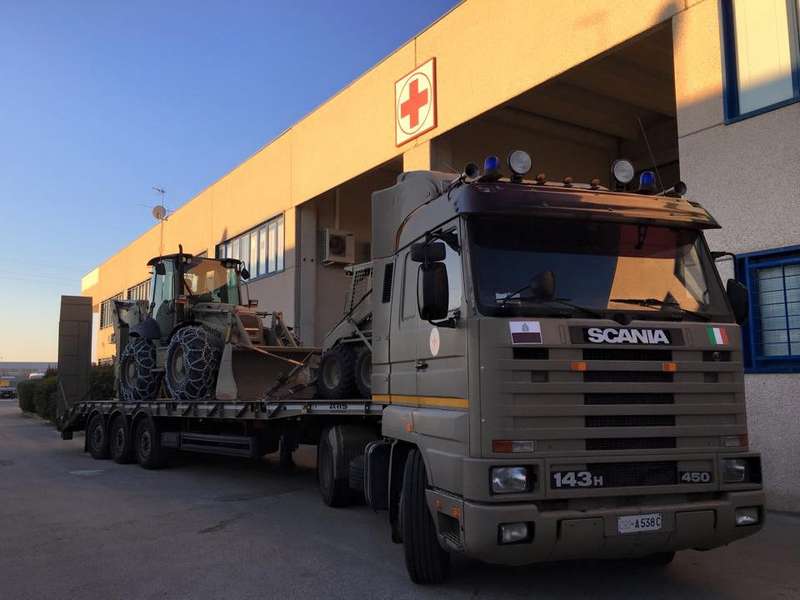 I mezzi speciali del corpo militare volontario della Croce Rossa impiegati nell'emergenza neve