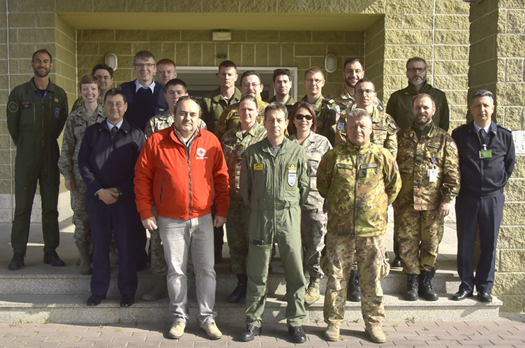 i partecipanti al 64° International Humanitarian Law Course per il personale NATO - Poggio Renatico