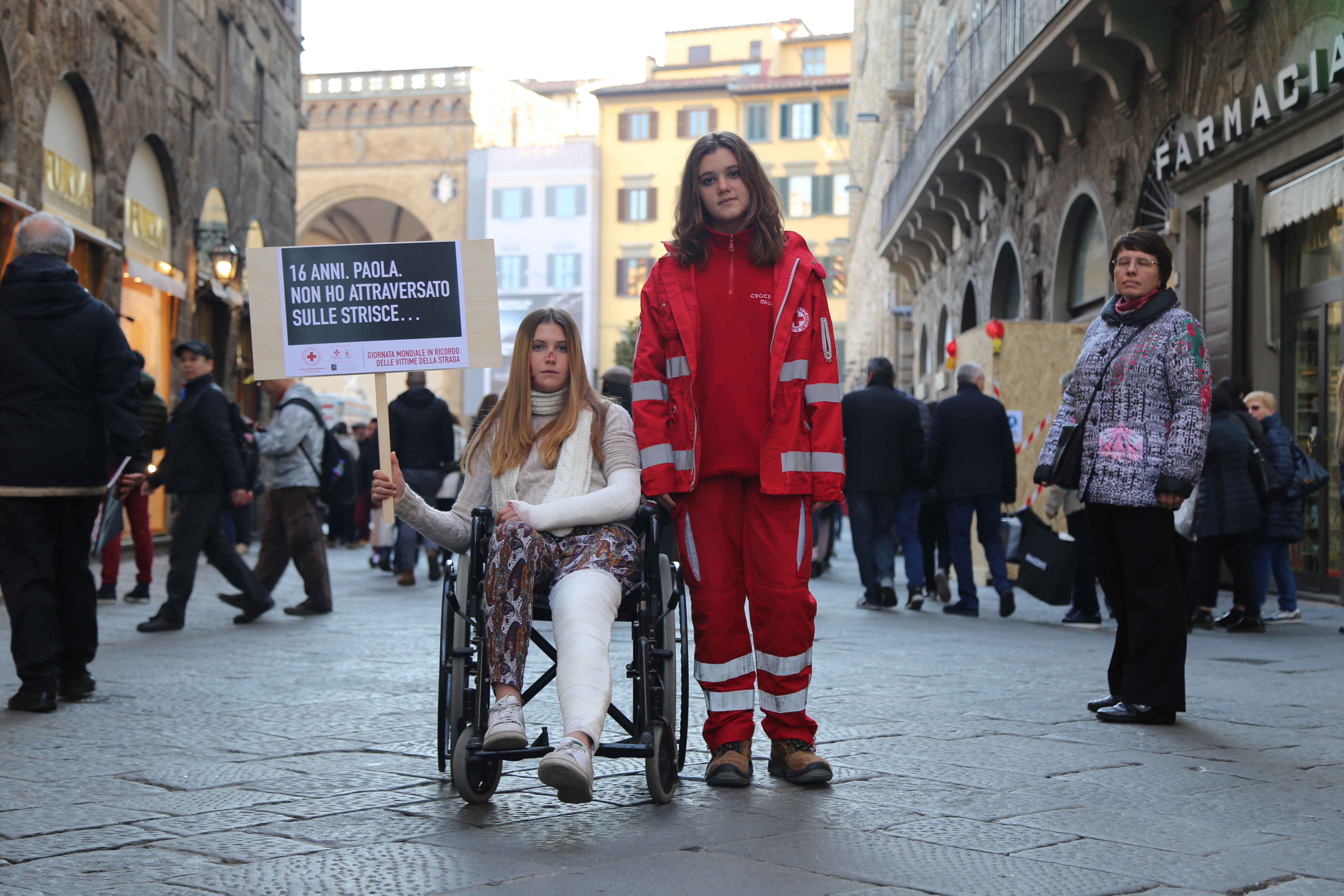 Giornata Mondiale in ricordo delle vittime della strada, CRI Firenze impegnata in attività di sensibilizzazione in piazza