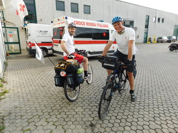 volontari cri livorno in bicletta 