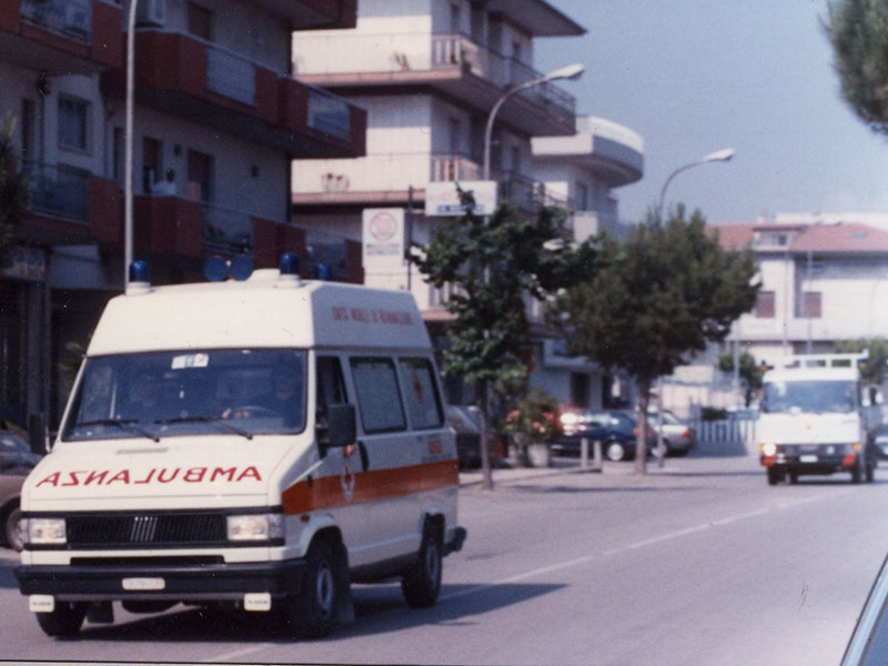 ambulanza CRI ALBA ADRAITICA 1992