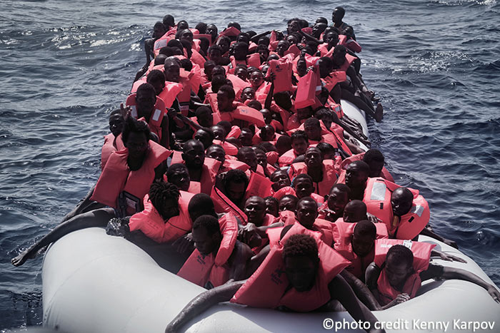 La missione CRI Moas garantisce soccorso ai migranti nel Mediterraneo ©photo credit Kenny Karpov
