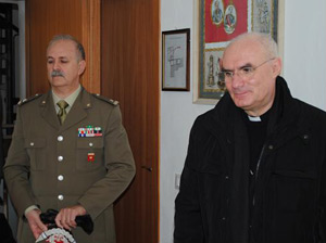 Maggior generale medico Gabriele Lupini e S.E. L'Arcivescovo Ordinario Militare per l'Italia, Monsignor Vincenzo Pelvi