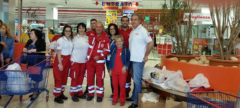 Croce Rossa Caltanissetta raccolta alimentare 15 ottobre 2016