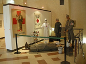 Particolare dello stand della Croce Rossa