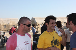 Il regista Aureliano Amadei, a sinistra, insieme al protagonista del film Vinicio Marchioni