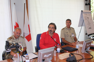 Il Commissario Rocca durante_l'intervento con al fianco i Colonnelli Gabriele Lupini e Roberto Ochi