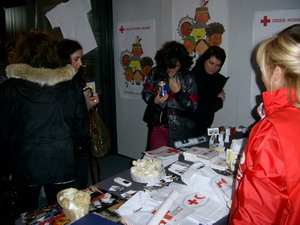 Grande successo per la raccolta fondi pro emergenze della Croce Rossa Italiana al Festival Internazionale del Film di Roma