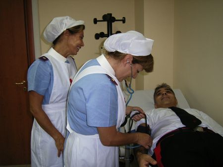 INfermiere al lavoro