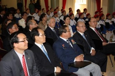 Alcune autoritÃ  coreane presenti alla cerimonia al Comitato Centrale Cri.