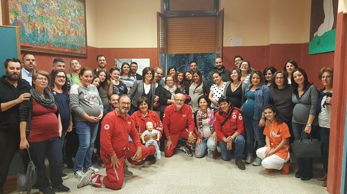 Palermo - Ospedale CIVICO: istruttori CRI  e ginecologi insieme per spiegare le Manovre Salvavita Pediatriche ai neo genitori